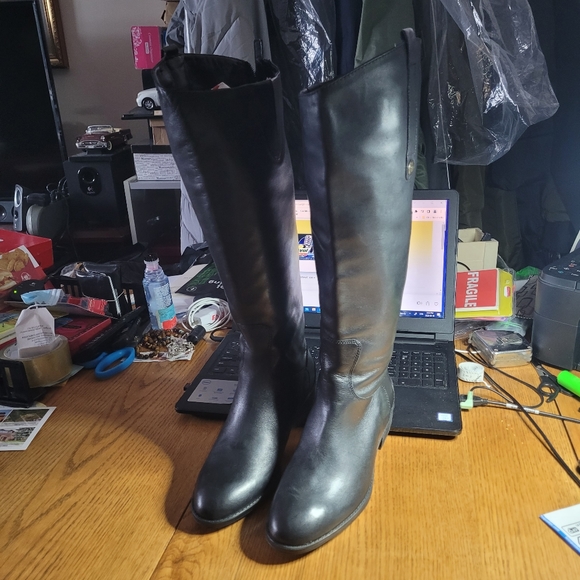 Ladies tall boots - Picture 4 of 10